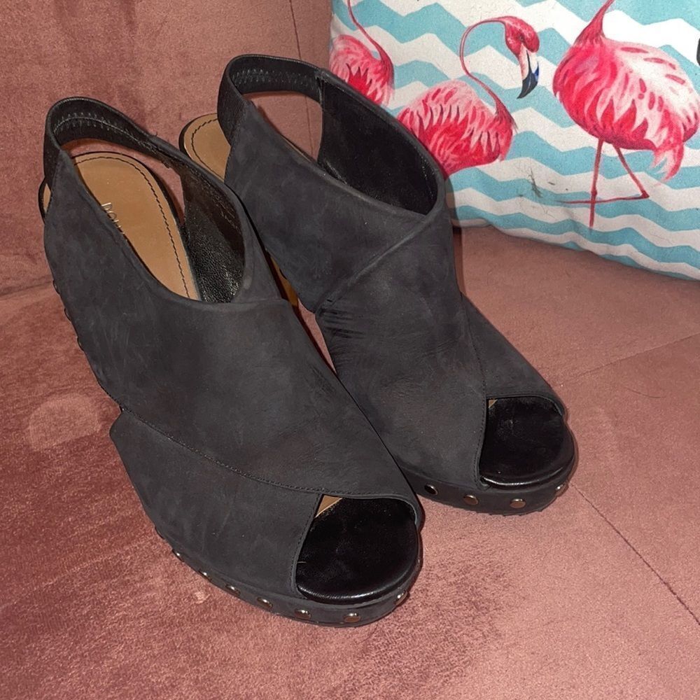 Donald J. Pliner heels 